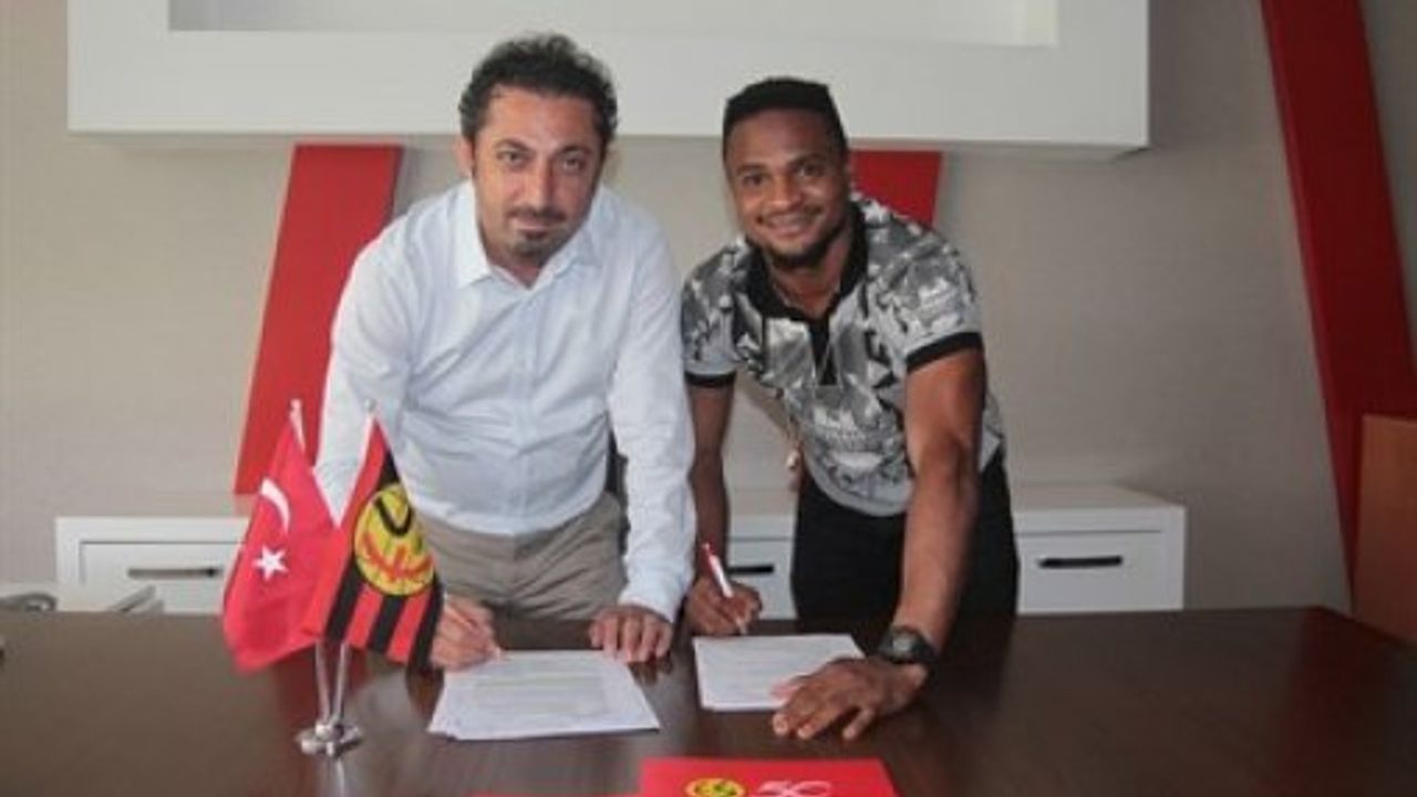 Ofoedu 1 yıl daha Eskişehirspor’da