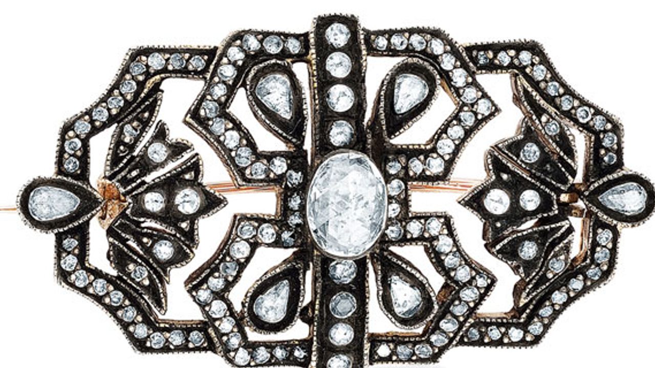 En Çok Tercih Edilen Emel Pırlanta Elmas Modelleri