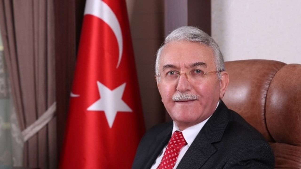 ESOGÜ Rektörü Prof. Dr. Hasan Gönen’den ’Öğretmenler Günü’ mesajı