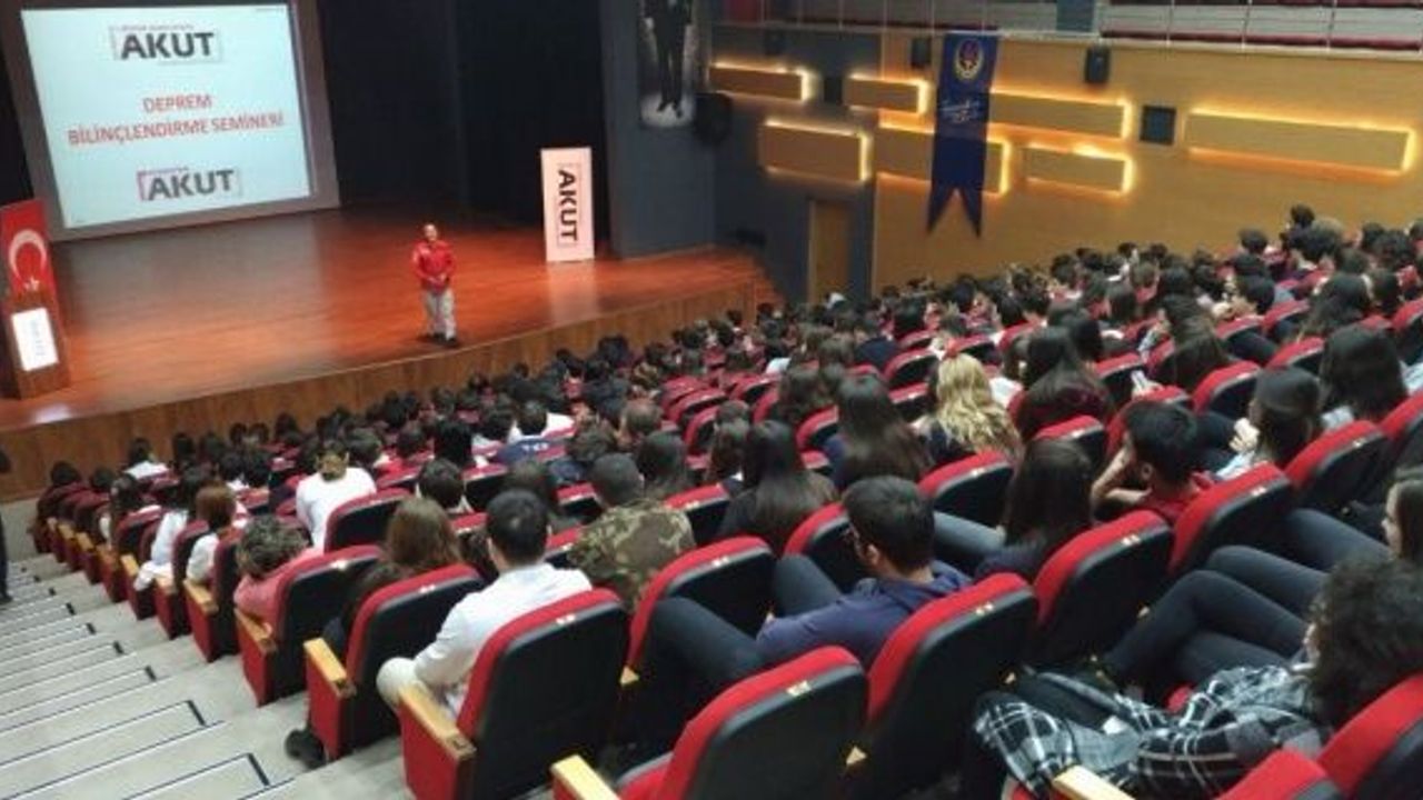 AKUT 2013 yılından buyana 55 bin kişiye ‘Deprem Bilinçlendirme Semineri’ verdi
