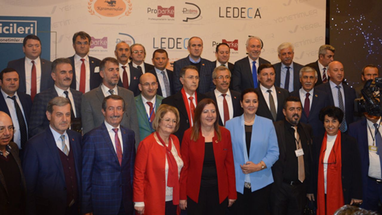 Çifteler Belediye Başkanı Metin Özen yılın yerel yöneticisi seçildi