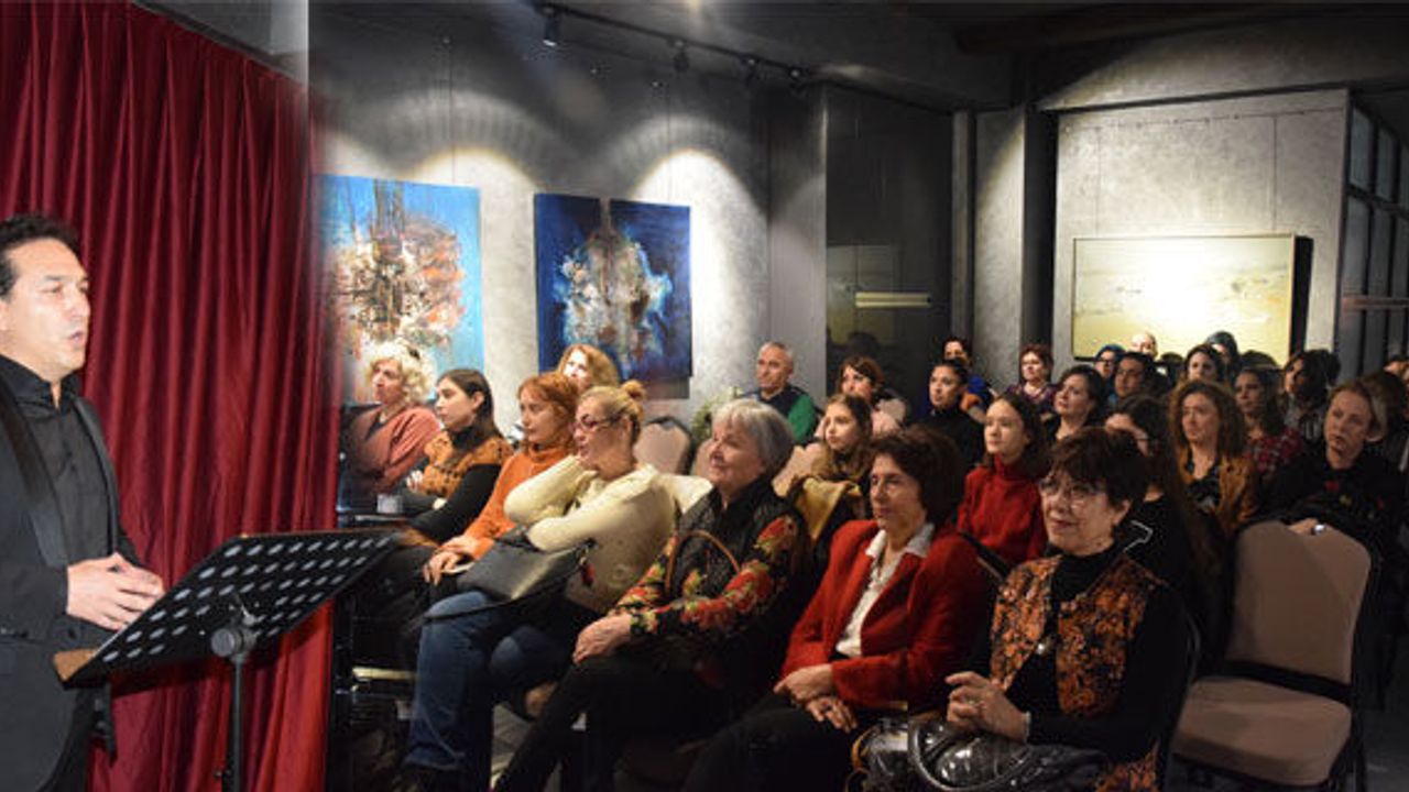 Mart Sanat Galerisi'nde muhteşem konser