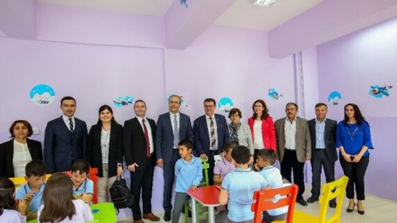 TEI, altıncı Zeka Atölyesi’ni Metin Sönmez İlkokulu’na kurdu