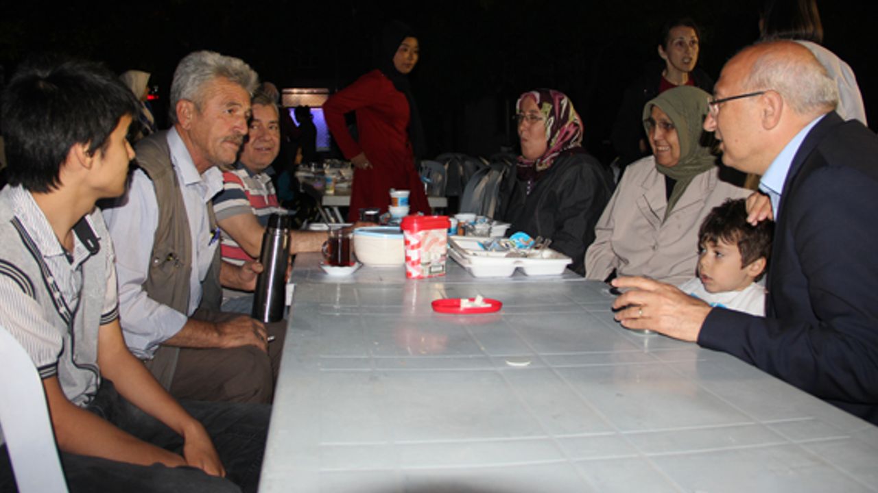 Aile Sigortası’nı hayata geçirecek, yoksulluğu bitireceğiz