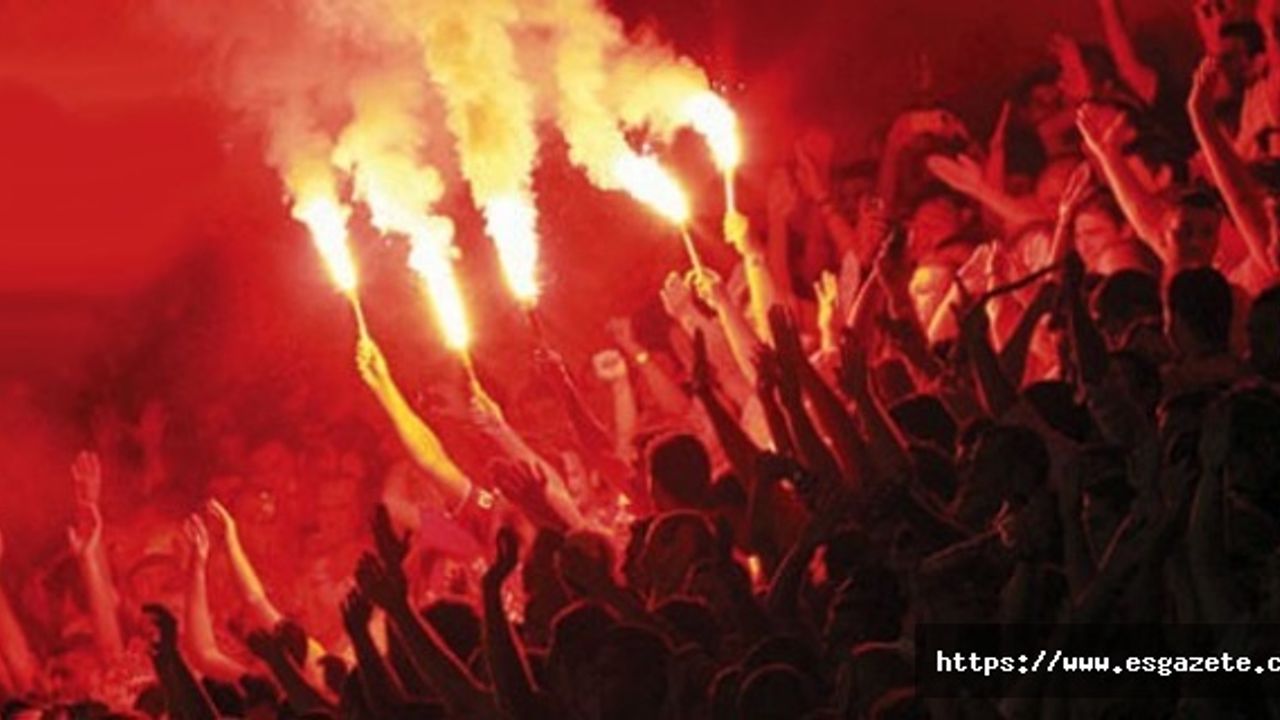 Maça davul içinde meşale sokmaya çalıştı