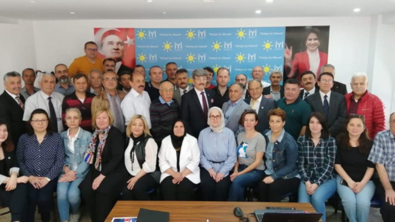 İyi Parti'de yeni yönetim kurulu görevde