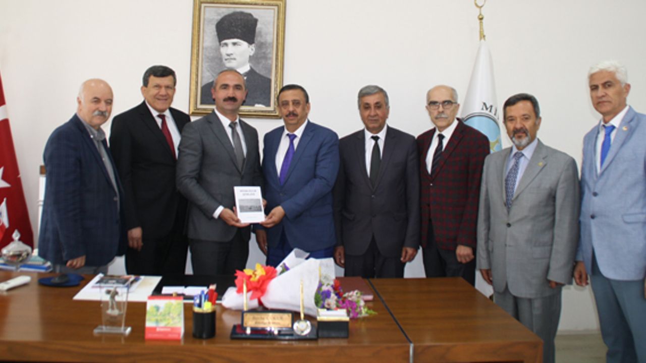 MİYAD, başkan Çorum’a hayırlı olsun ziyareti yaptı