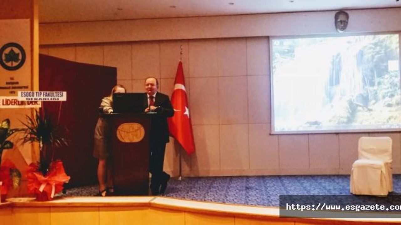 Yazarımız Ertürk yazdı, OGÜ törenle ismini anfiye verdi
