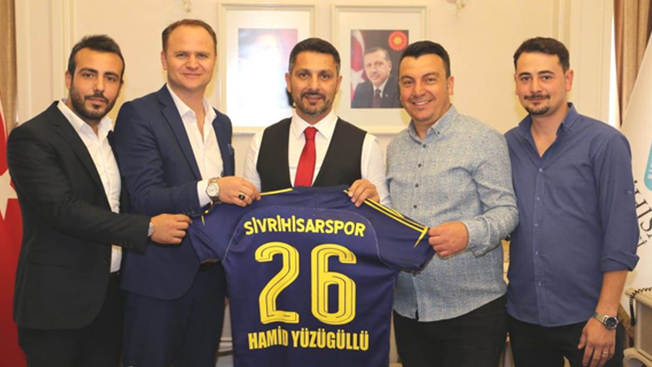 Sivrihisarspor yönetiminden Başkan Yüzügüllü'ye ziyaret