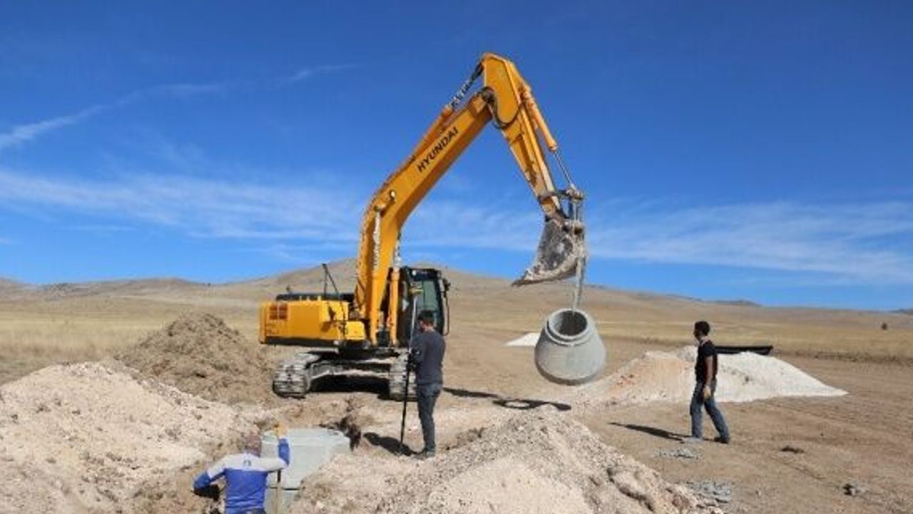 Sivrihisar Organize Sanayi Bölgesi’nde alt yapı çalışmaları hızlandı