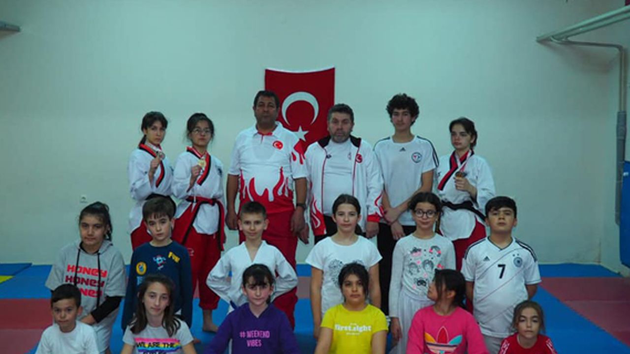 Atılgan Gençlik Spor Türkiye Şampiyonu Oldu 