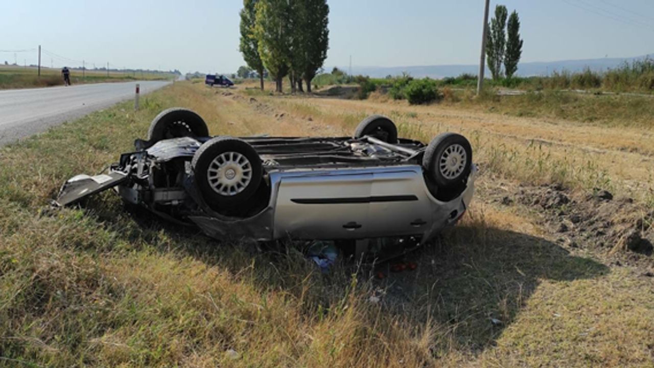 Alpu yolunda yine kaza: 3 yaralı