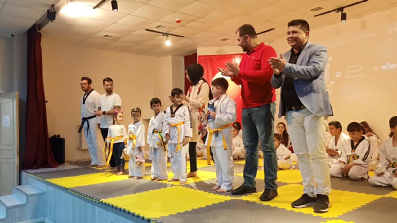 Eskişehir zirve taekwondo spor kulübü'nden kuşak sınavı