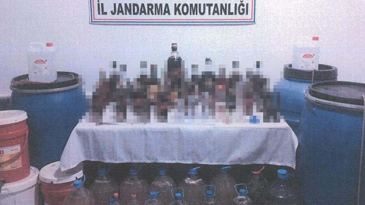 CHP İl Başkan Yardımcısının evine sahte alkol baskını