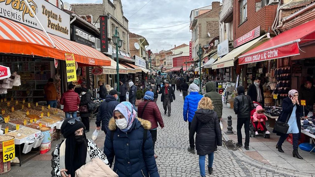 Sosyal yaşantı Eskişehir’i vaka sayılarında zirveye taşıdı