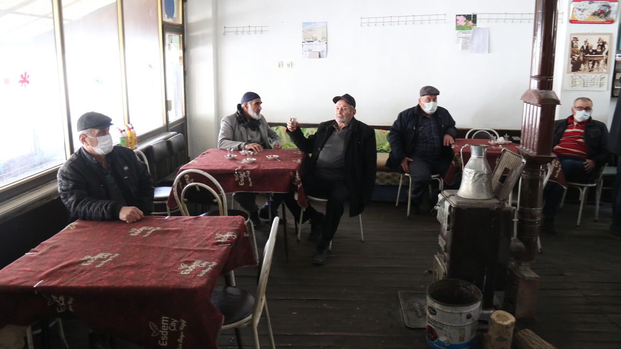 Eskişehir’de bir mahalle kahvehaneleri kapatma kararı aldı