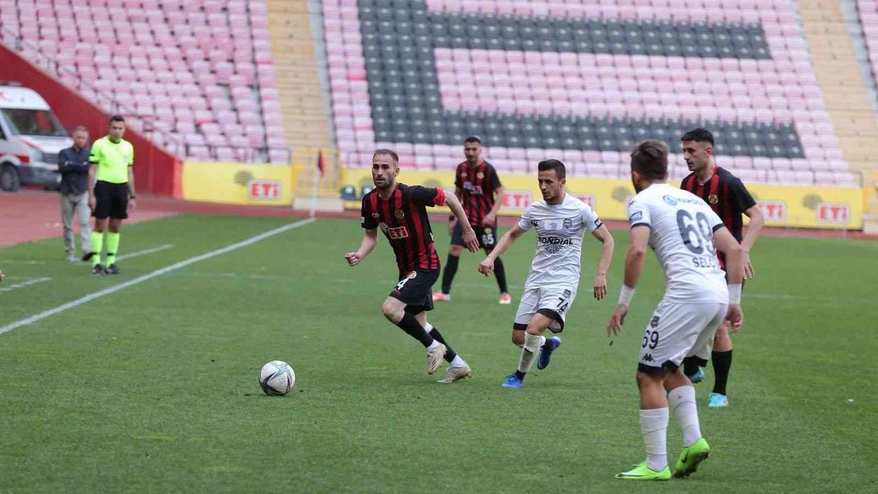 Eskişehirspor: 2 - Nazilli Belediyespor: 5