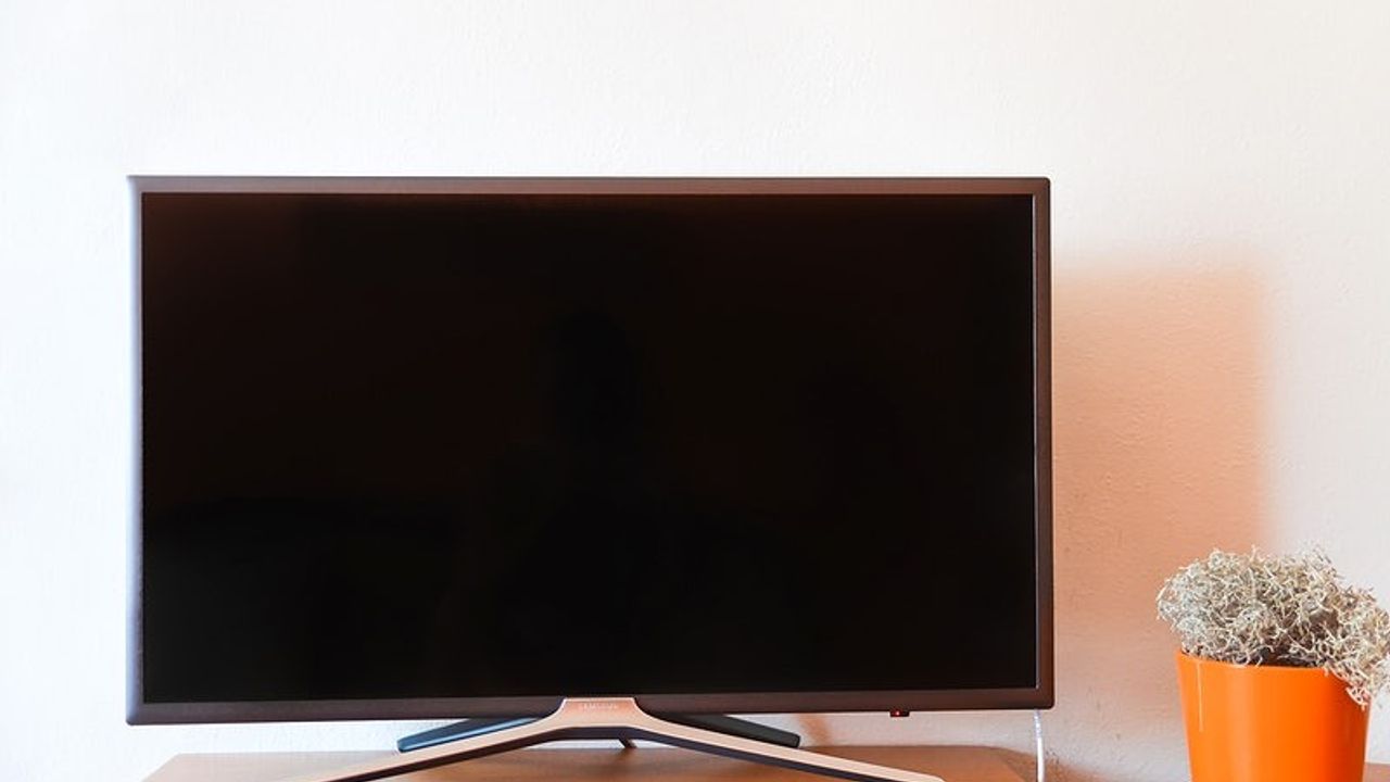 Kırık TV Ekran Değişimi Fiyatları