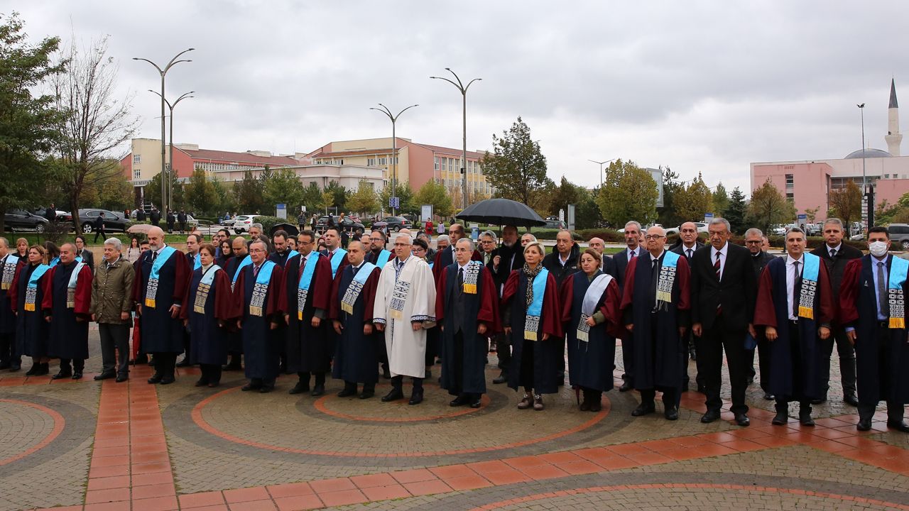 ESOGÜ'de 2022-2023 Akademik Yılı Törenle Açıldı