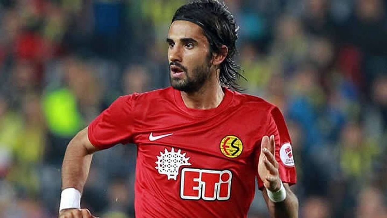 Alper Potuk'tan Eskişehirspor'a destek