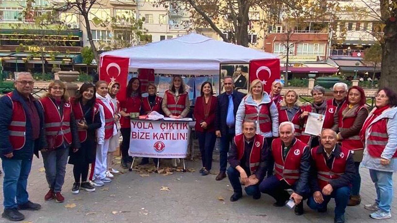 Kılıçdaroğlu gönüllüleri bu kez stand açtı
