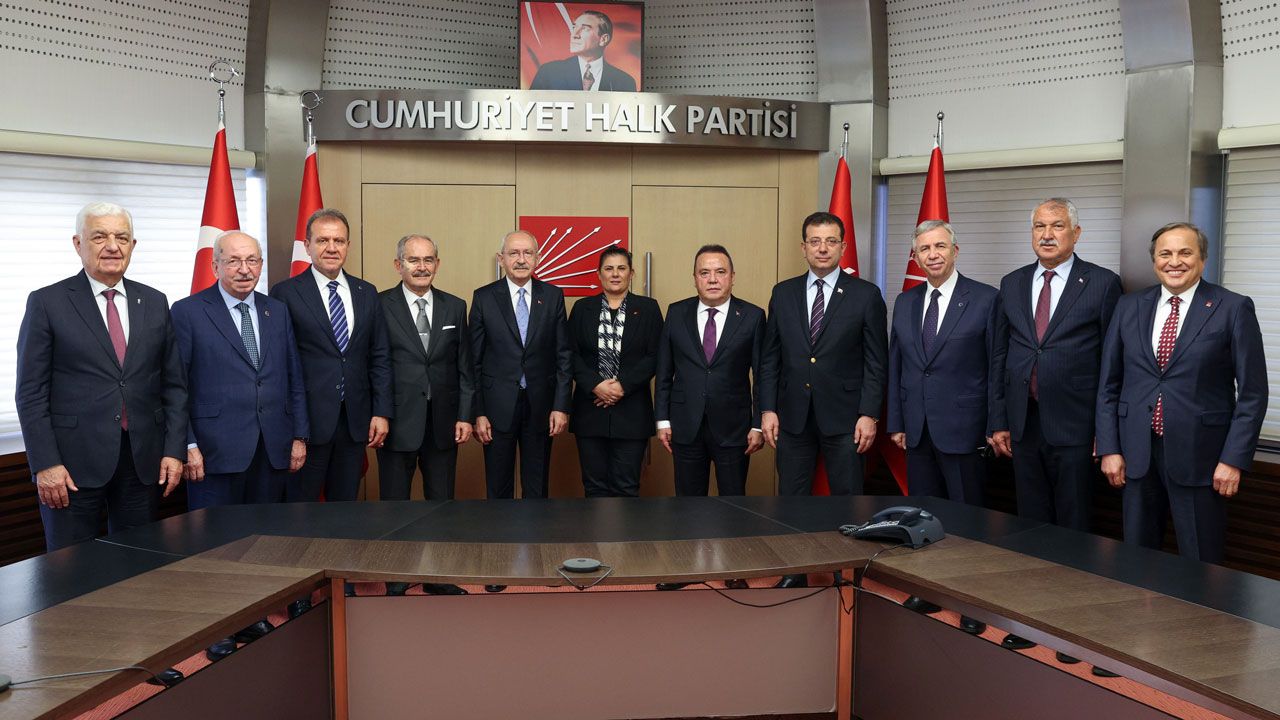 CHP’li Belediye Başkanları biraraya geldi