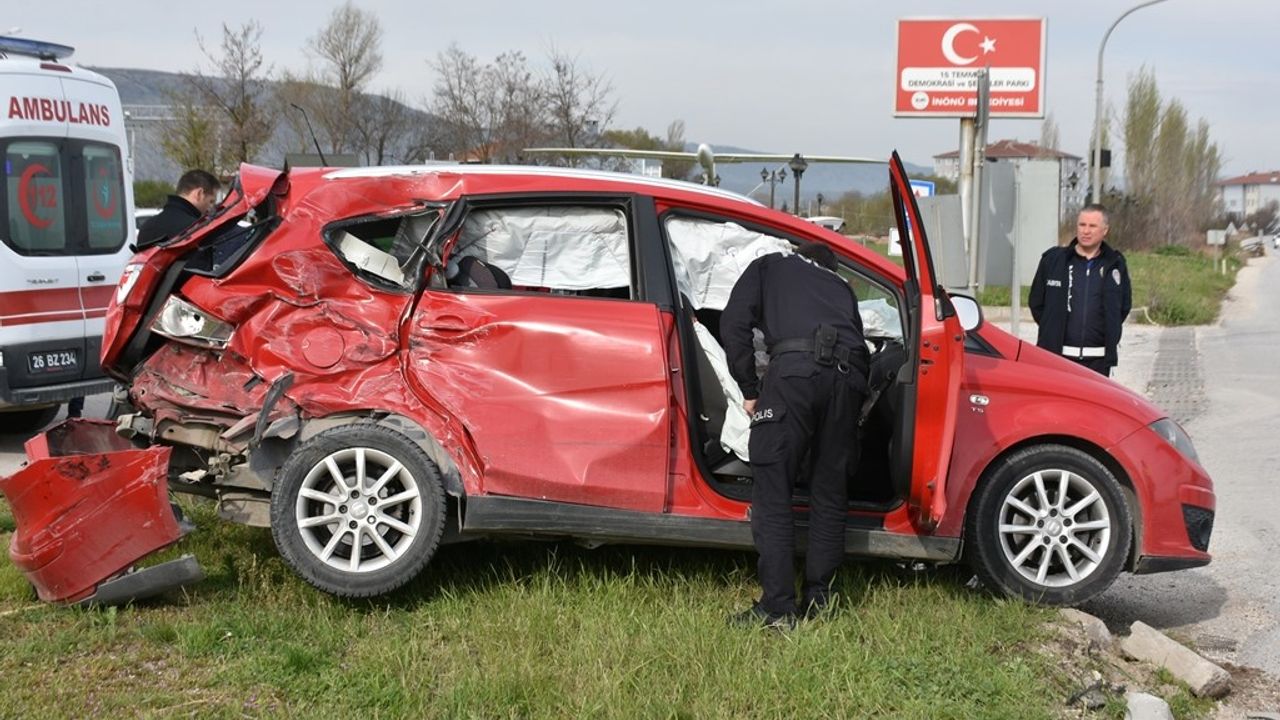 İnönü’de trafik kazası, 1 yaralı