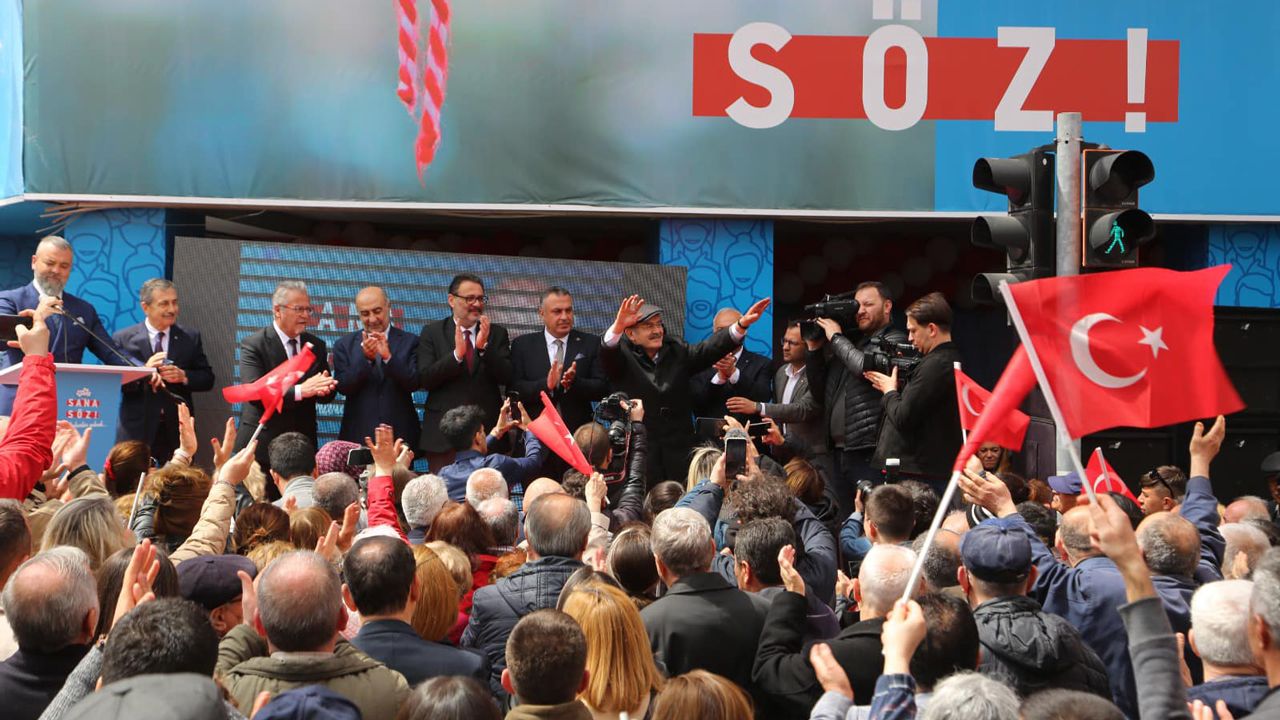 Kemal Kılıçdaroğlu'nun seçim ofisine görkemli açılış