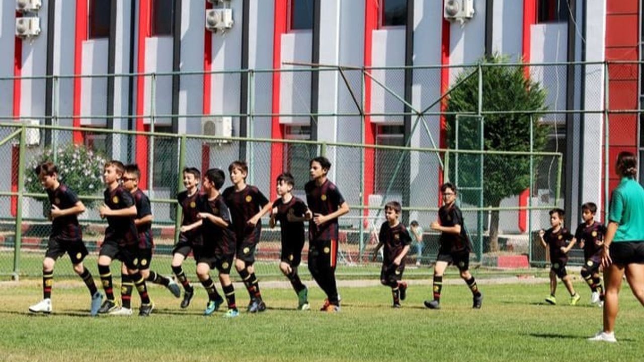 Eskişehirspor Fabrika Futbol Okulları’nda yaz çalışmaları başladı