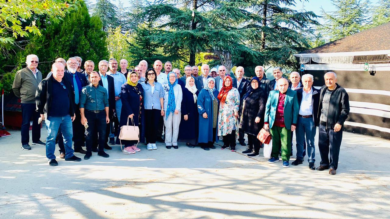 Atatürk Lisesi pansiyonu mezunlarından 45. yıl buluşması