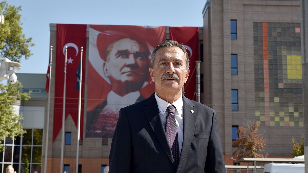 Başkan Ataç’tan öğretmenler günü mesajı