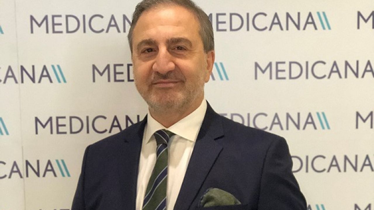 Dr. Hüseyin Bozkurt ile Medicana Hastaneleri: 35 Yıllık Tecrübe