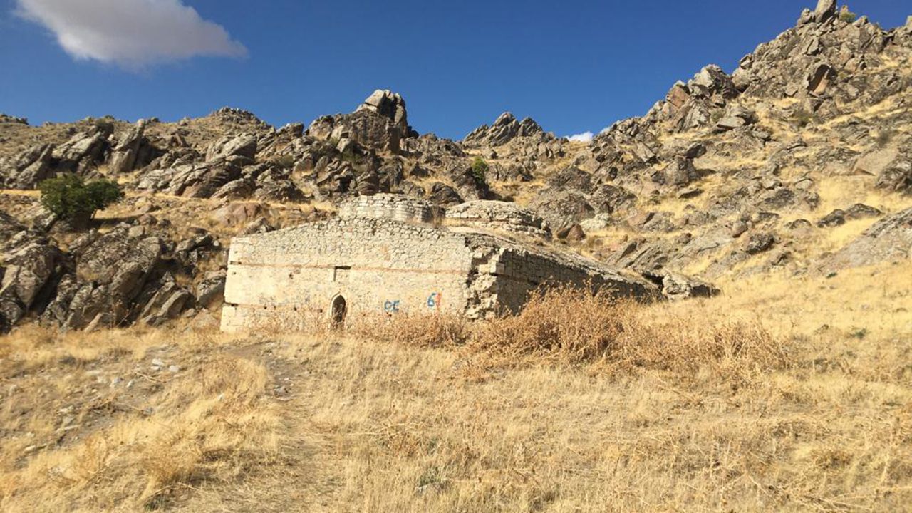 Tarihi ermeni hamamı turizme kazandırılmalıdır!