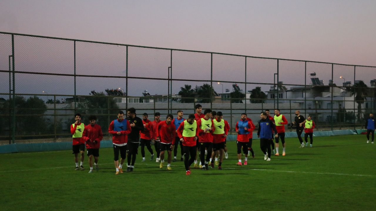  Eskişehirspor, Antalya'da kampa girdi