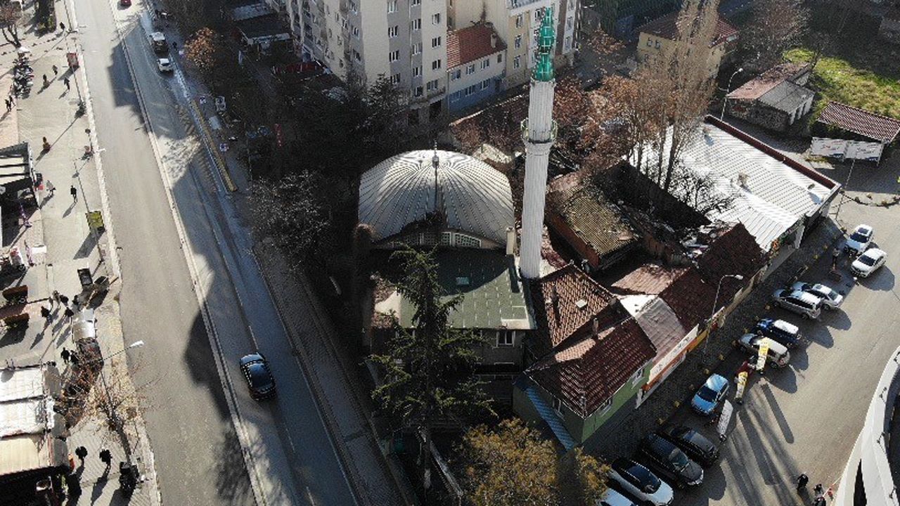 Hal Camii'nin yıkımına durdurma kararı