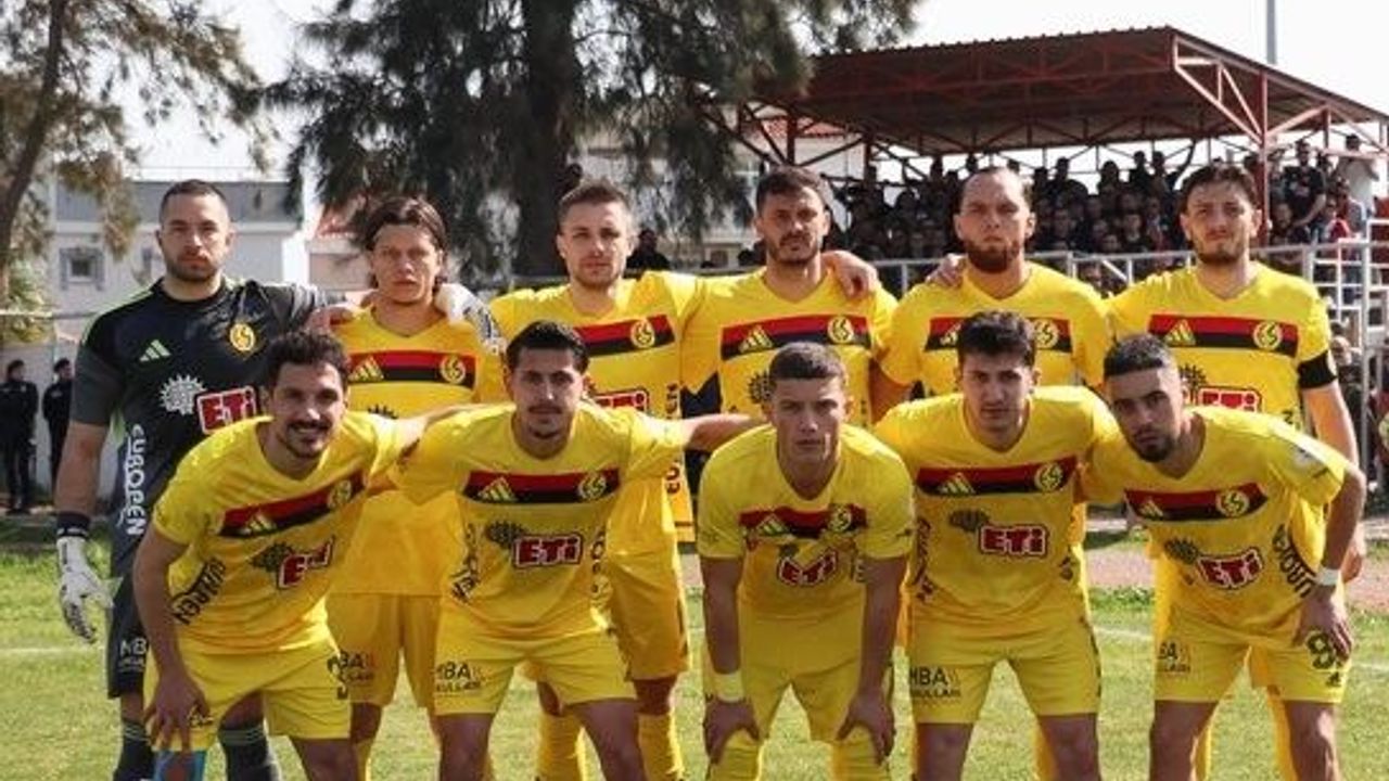 Vali Yılmaz ve Milletvekili Hatipoğlu'ndan şampiyonluk mesajı