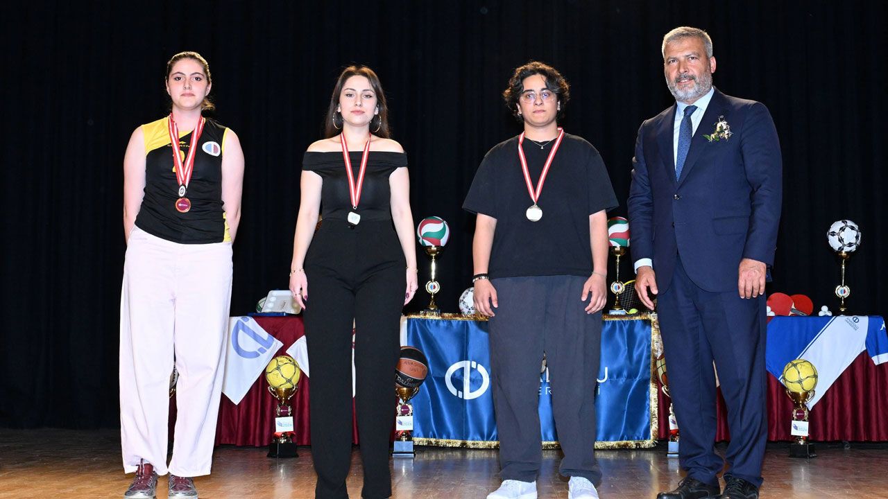 2026 Anadolu Üniversitesi Spor Ödülleri sahiplerini buldu