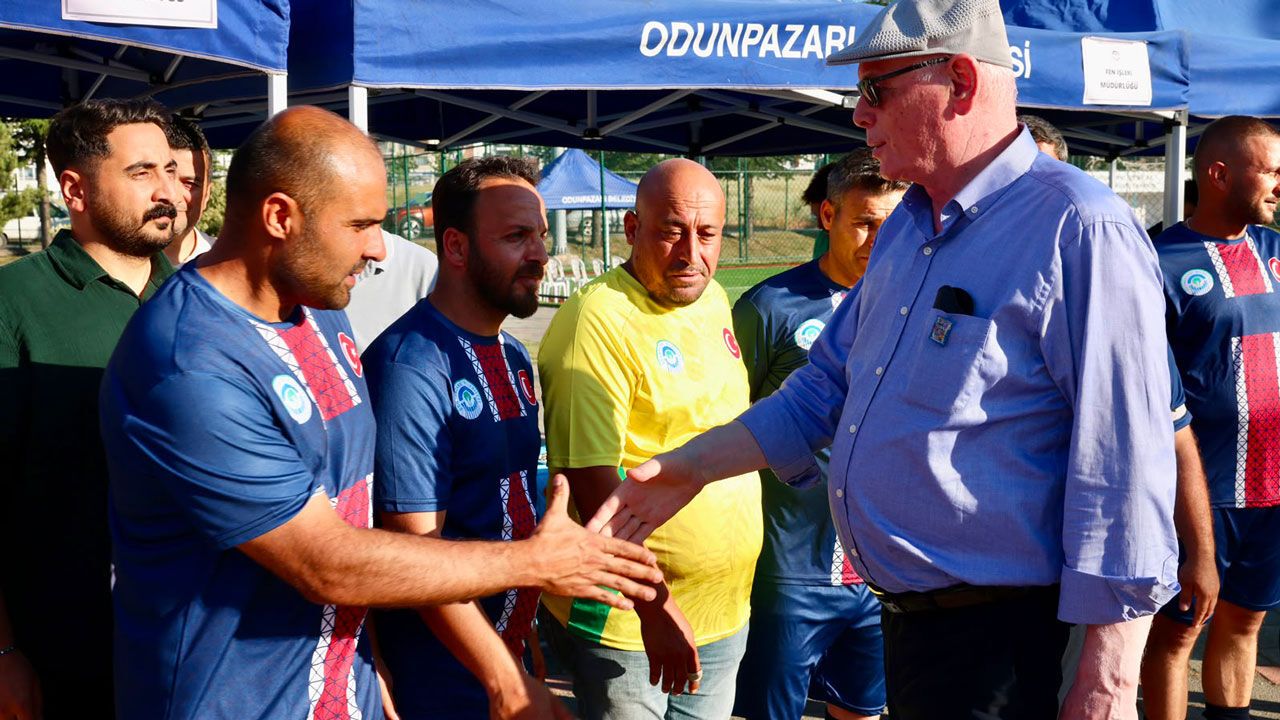 Odunpazarı Belediyesi'nde futbol heyecanı başladı