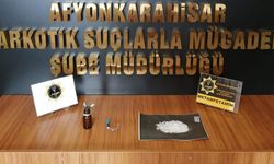 Narkotik köpeği uyuşturucuyu böyle buldu
