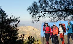 Eskişehir trekking grubu Samrı'dan Çaltı'ya yürüdü