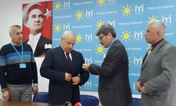 Eski bakan Dedelek İYİ Parti'den istifa etti