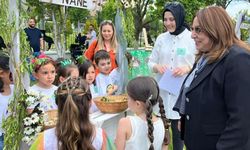 Çocukların eserleri kitapla takas edildi