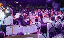 İki Elin Sesi Var Çocuk Orkestrası’ndan Muhteşem Konser