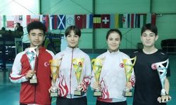 Eskişehirli badmintoncular Avrupa’da madalyaları topladı