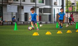 Atakent Spor Okulu’nda Futbol Kursları: Yeteneklerinizi Geliştirin