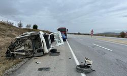 Takla atan kamyonetin sürücüsü hayatını kaybetti