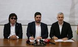 Eskişehirspor'da Önder Karaveli imzayı attı