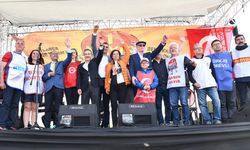 Başkan Ataç 1 Mayıs’ı işçilerle kutladı