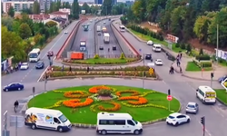 Albayrak’tan Tanal’a köprülü kavşaklı gönderme