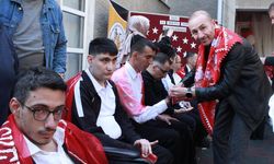 Engelli Gençler İçin Asker Kınası Yakıldı